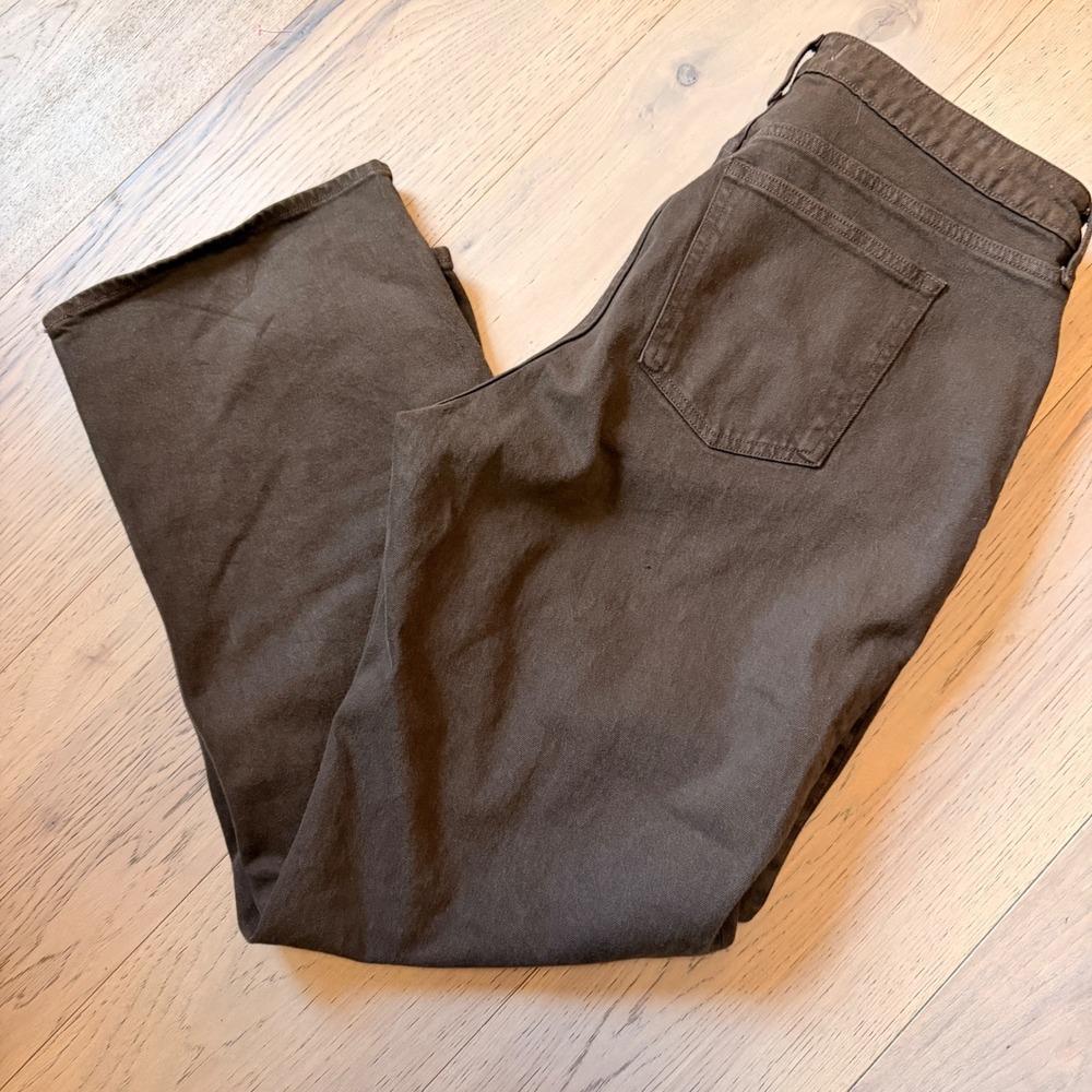 Abercrombie & Fitch Curve Love High Rise 90s Relaxed Brown Jeans 33 Regular